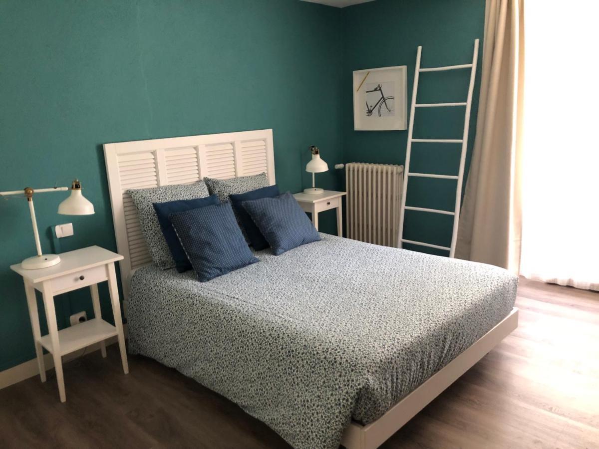 Au Rez De Jardin Hotel Cholet Eksteriør billede