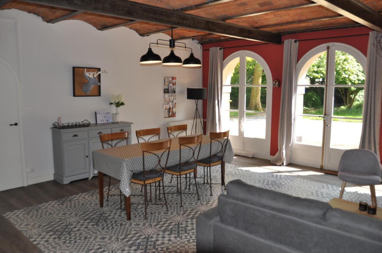 Au Rez De Jardin Hotel Cholet Eksteriør billede