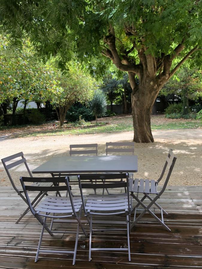 Au Rez De Jardin Hotel Cholet Eksteriør billede